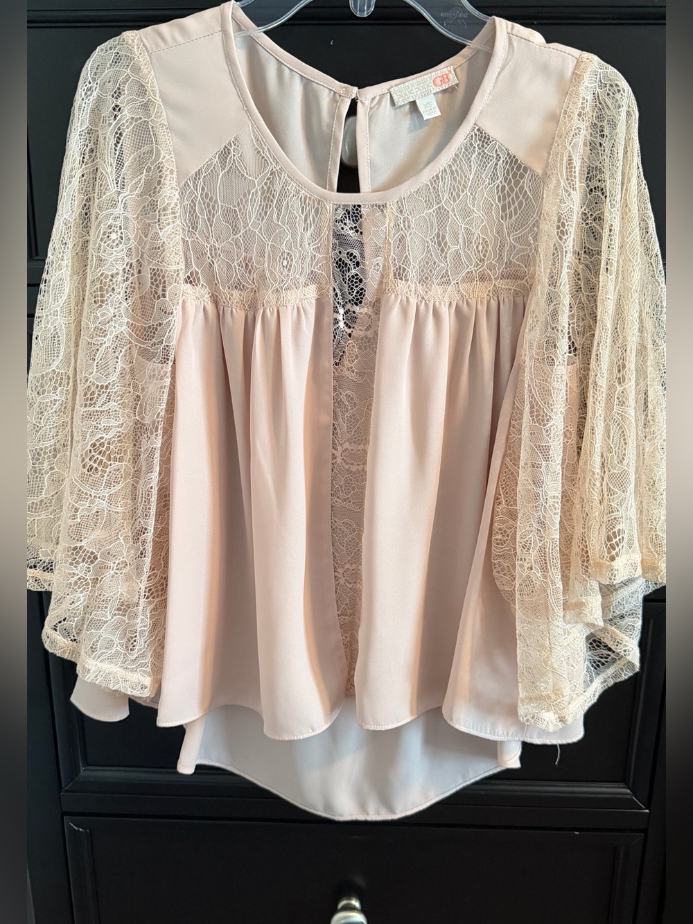 Gianni Bini Blush Lace-Panel Flutter Sleeve Blouse